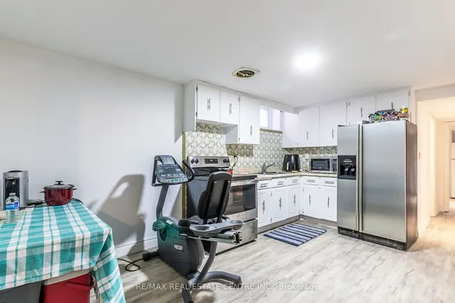 Additional image 30 of 404 Queenston Rd