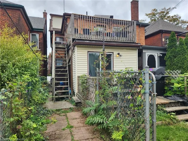 Additional image 23 of 25 Gladstone Ave
