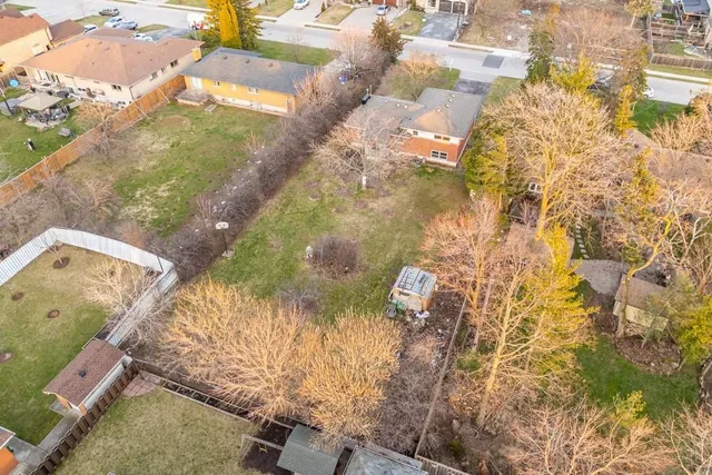 Additional image 35 of 63 DEERHURST Rd