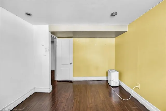 Additional image 34 of 294 East 18th St