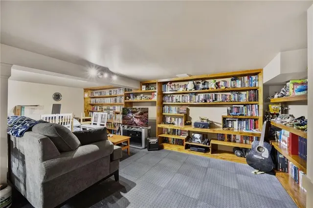 Additional image 34 of 14 JACQUELINE Blvd