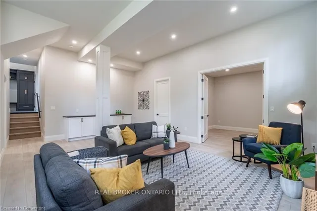 Additional image 31 of 262 Robina Rd