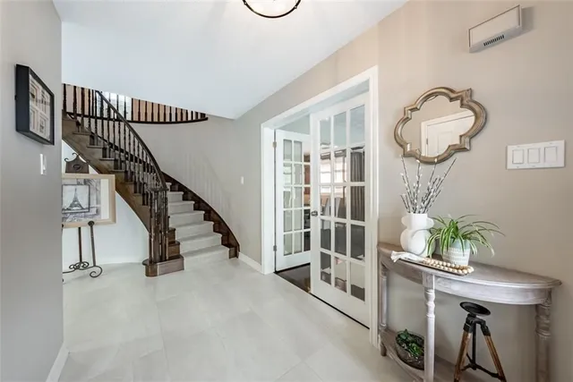 Additional image 4 of 16 BENVENUTO Cres