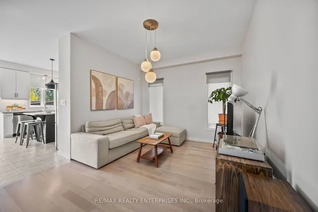 Additional image 9 of 8 Thornbury Crt