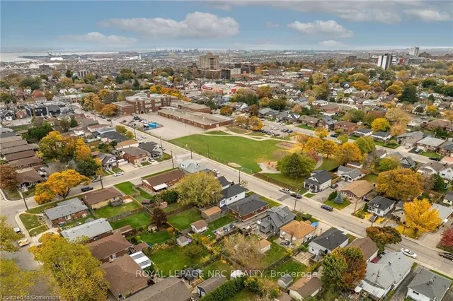 Additional image 36 of 74 East 18th St