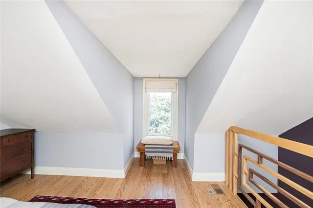 Additional image 37 of 205 WENTWORTH St