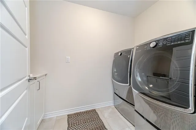 Additional image 43 of 45 STILLWATER Cres