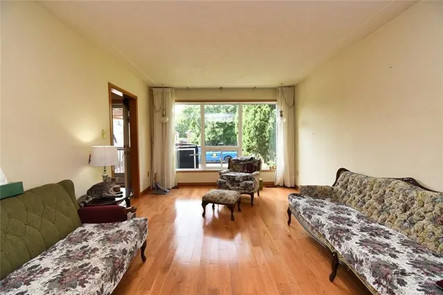 Additional image 4 of 39 EAST 39TH St