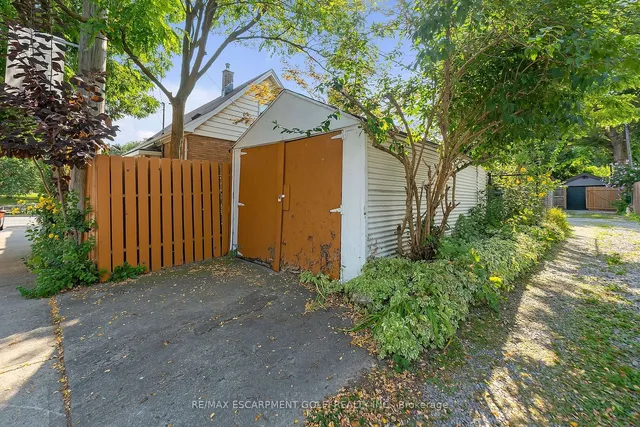 Additional image 30 of 560 Aberdeen Ave