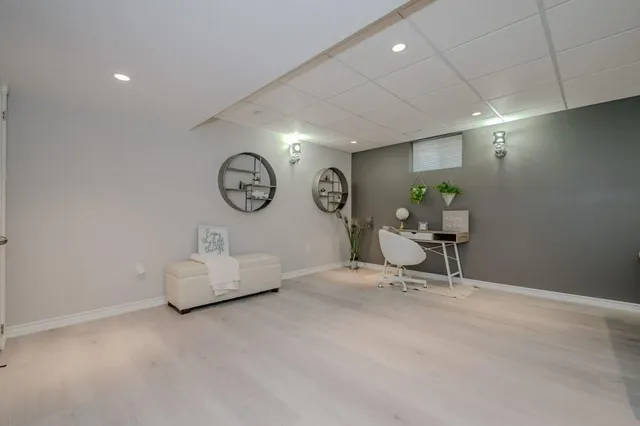 Additional image 33 of 260 CHESLEY St