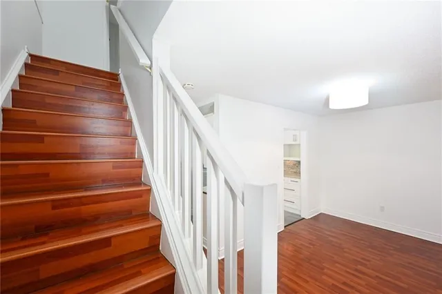 Additional image 19 of 250 SAN FRANCISCO Ave