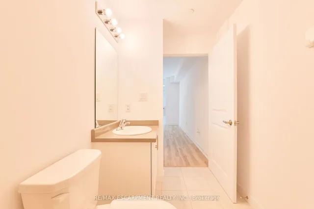 Additional image 21 of 460 DUNDAS St Unit 301