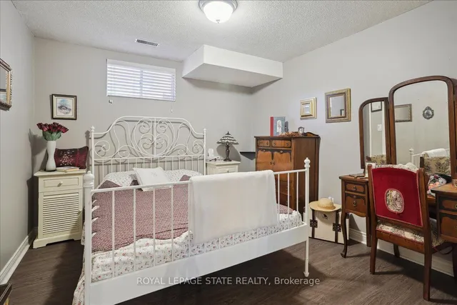 Additional image 30 of 126 Gurnett Dr