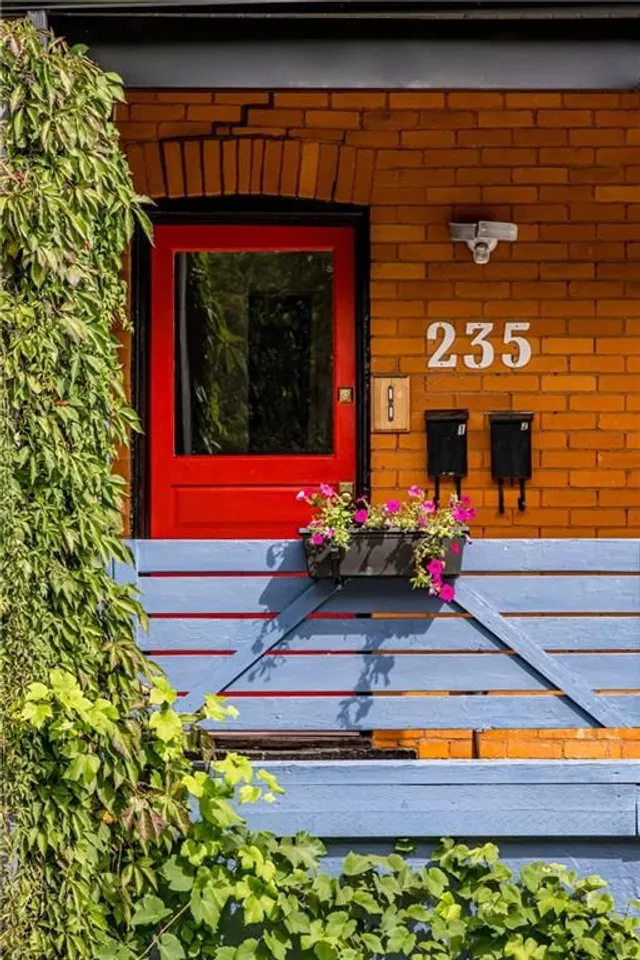 Additional image 2 of 235 YOUNG St