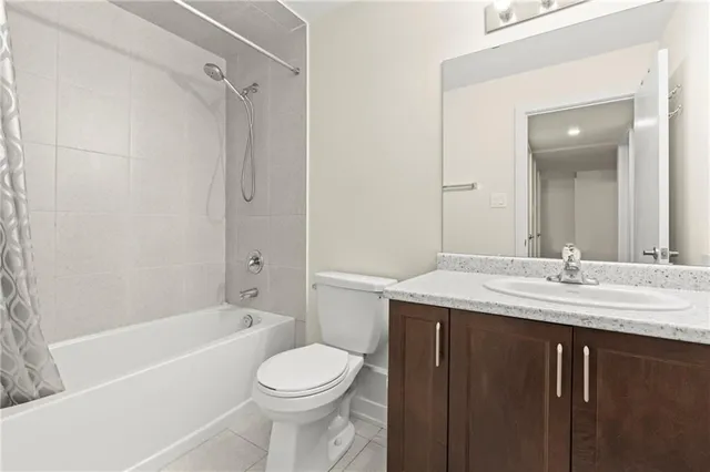 Additional image 30 of 590 NORTH SERVICE Rd Unit 29