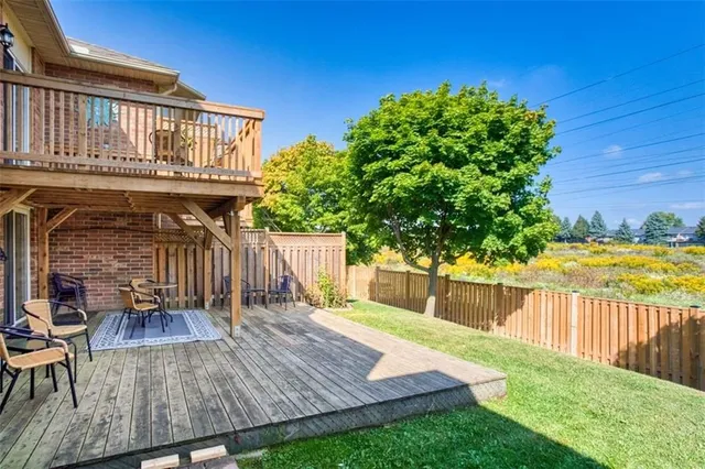 Additional image 5 of 102 NORTHERNBREEZE St