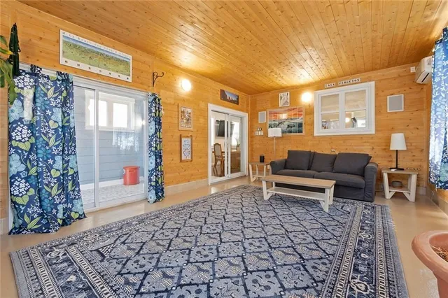 Additional image 25 of 870 BEACH Blvd