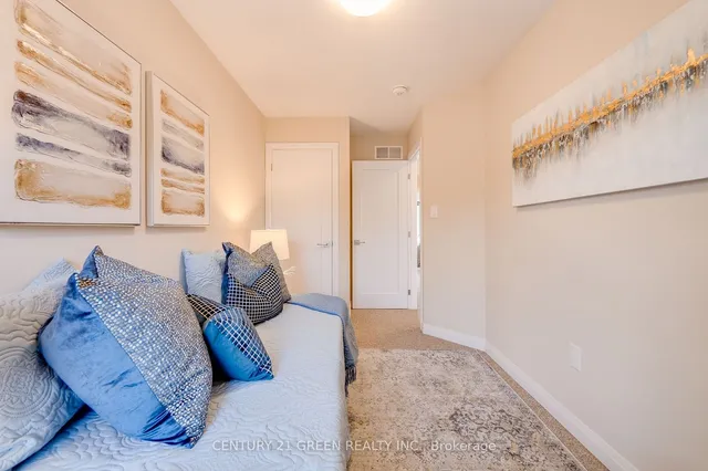 Additional image 27 of 270 Melvin Ave Unit 3