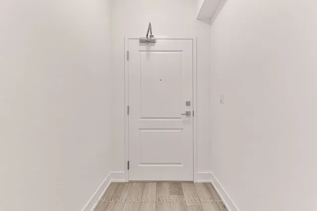 Additional image 7 of 460 Dundas St Unit 705