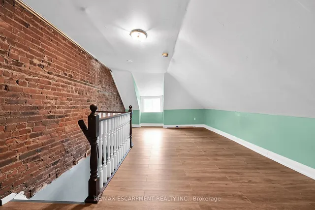 Additional image 27 of 33 Shaw St