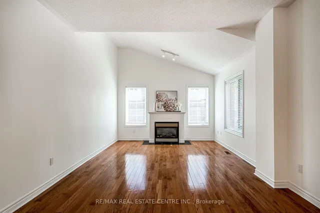 Additional image 7 of 100 Beddoe Dr Unit 7