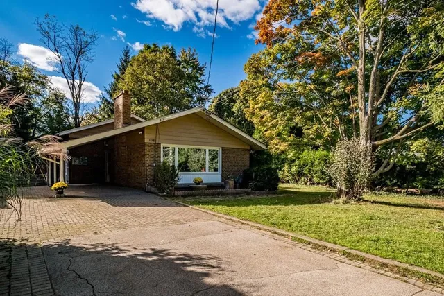 Additional image 45 of 104 HOSTEIN Dr