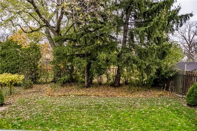 Additional image 41 of 144 Brantdale Ave