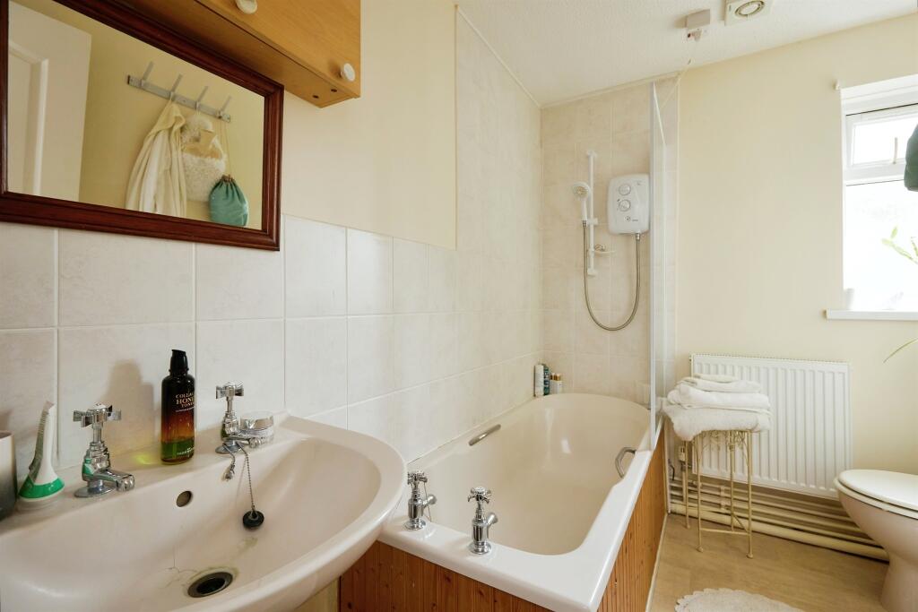 Additional image 12 of Saunters Close, Wincanton