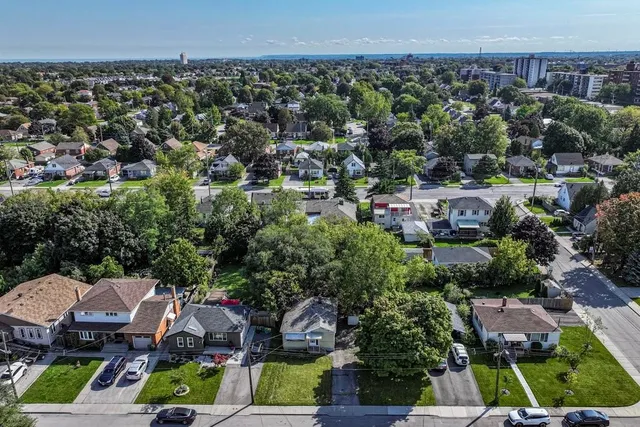 Additional image 5 of 35 DOROTHY St