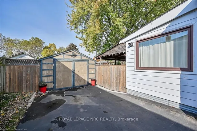 Additional image 32 of 74 East 18th St