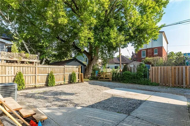 Additional image 48 of 564 ABERDEEN Ave