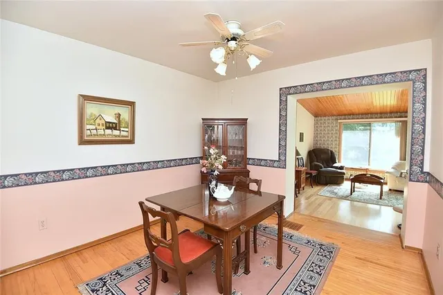 Additional image 12 of 217 GRANT Ave