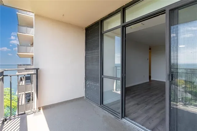 Additional image 27 of 500 GREEN Rd Unit 903