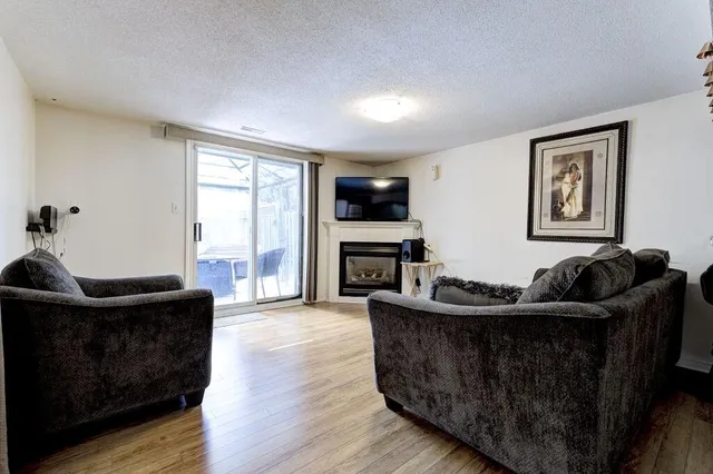 Additional image 29 of 591 TEMPLEMEAD Dr