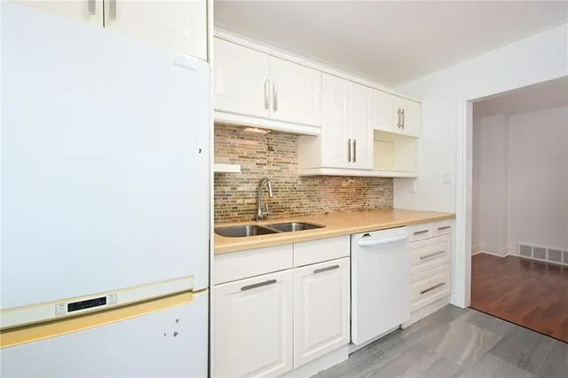 Additional image 10 of 250 SAN FRANCISCO Ave