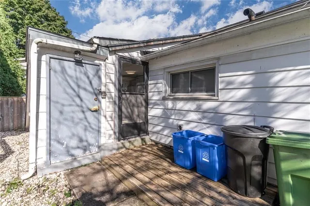 Additional image 23 of 2 JAMES St