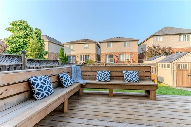 Additional image 29 of 31 TOPAZ St