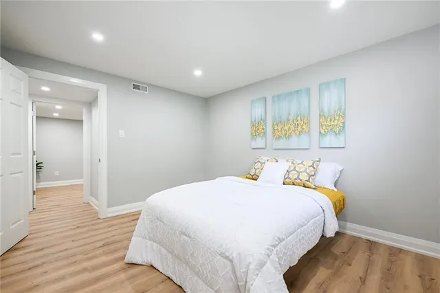 Additional image 34 of 12 SOLOMON Cres