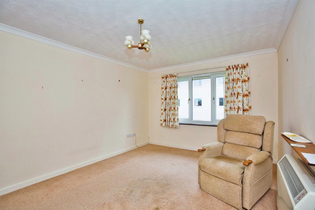 Additional image 10 of The Avenue, Yeovil