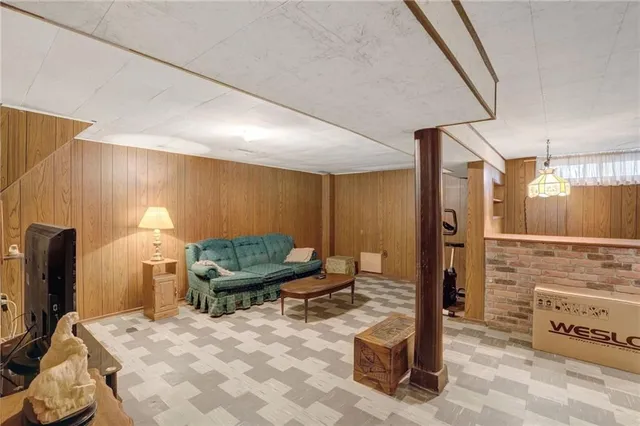 Additional image 24 of 38 DUBARRY Blvd