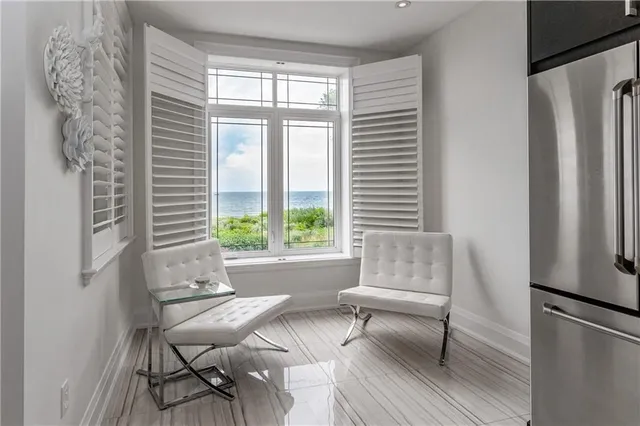 Additional image 14 of 1083 BEACH Blvd