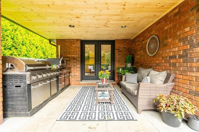 Additional image 31 of 19 VANSTRAALEN St