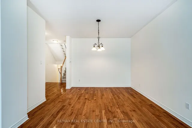 Additional image 10 of 100 Beddoe Dr Unit 7