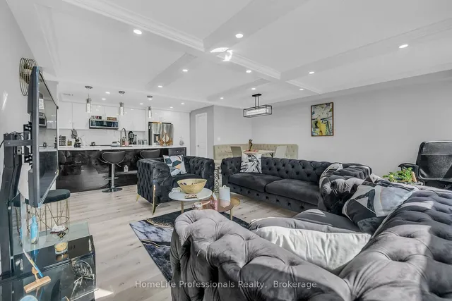 Additional image 15 of 120 Duke St Unit 704