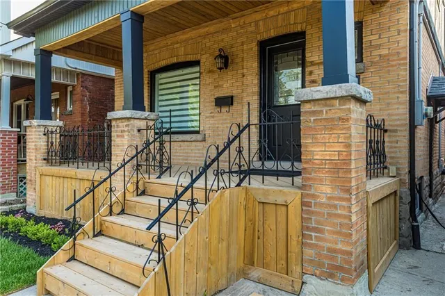 Additional image 5 of 564 ABERDEEN Ave