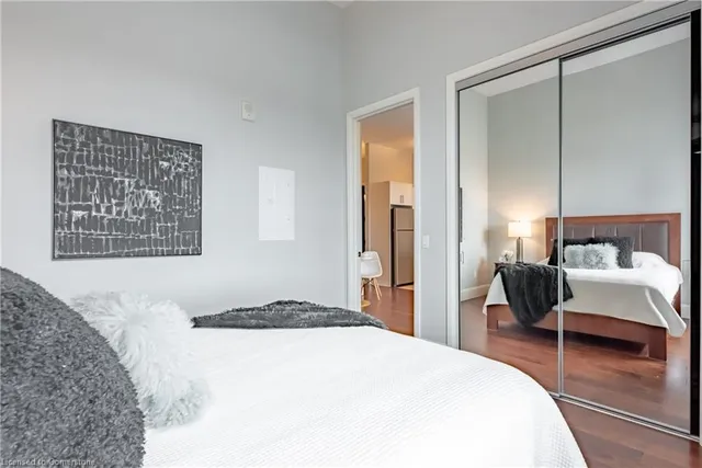 Additional image 19 of 112 King St Unit LPH01