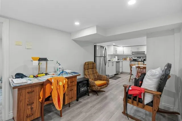 Additional image 21 of 350 JOHN St