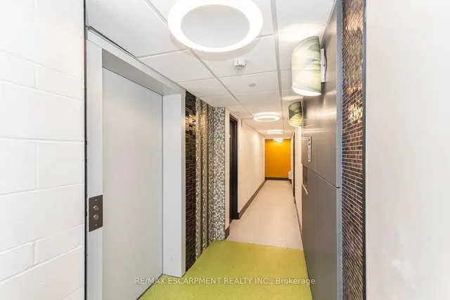 Additional image 4 of 121 King St Unit 501