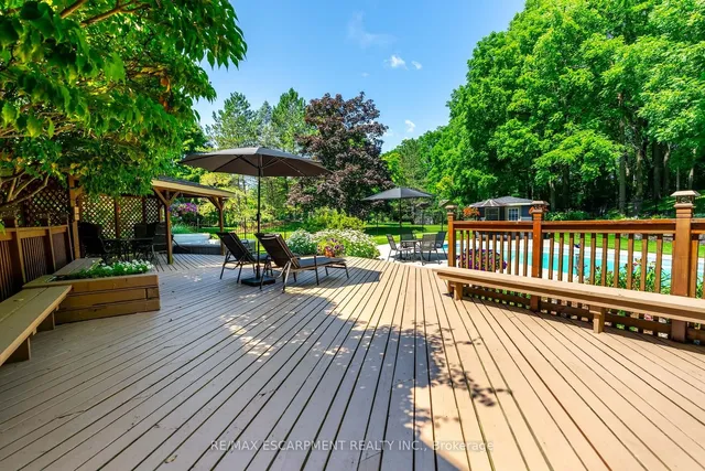 Additional image 35 of 47 Woodend Dr