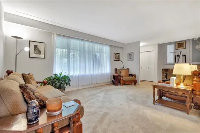 Additional image 6 of 65 MAPLE Dr